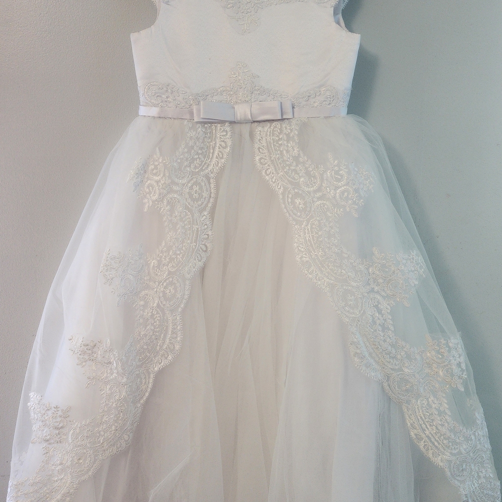 Elegant White Lace Kids Dress